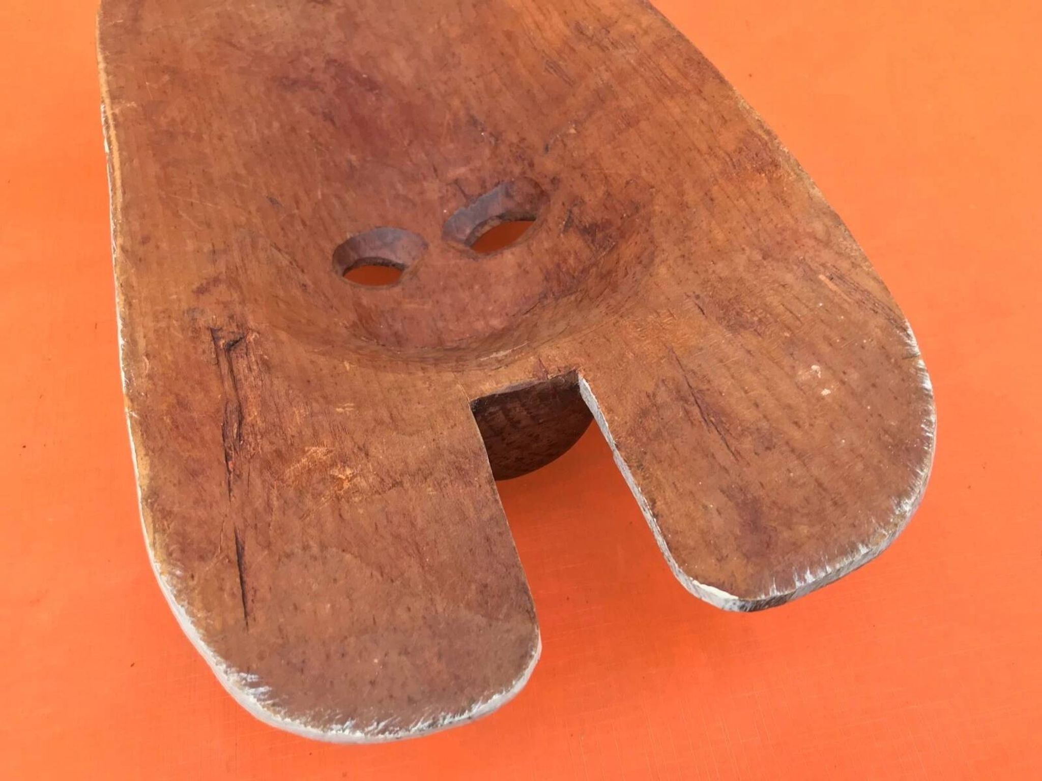 Masque à suspendre   Bois sculpté
