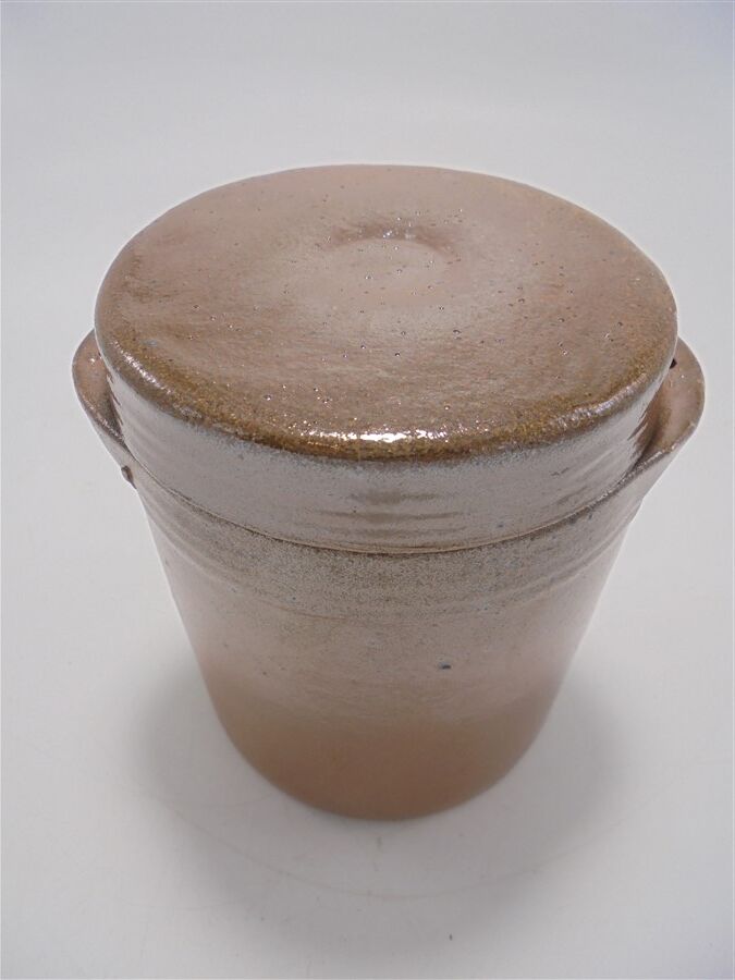 Sandstone pot