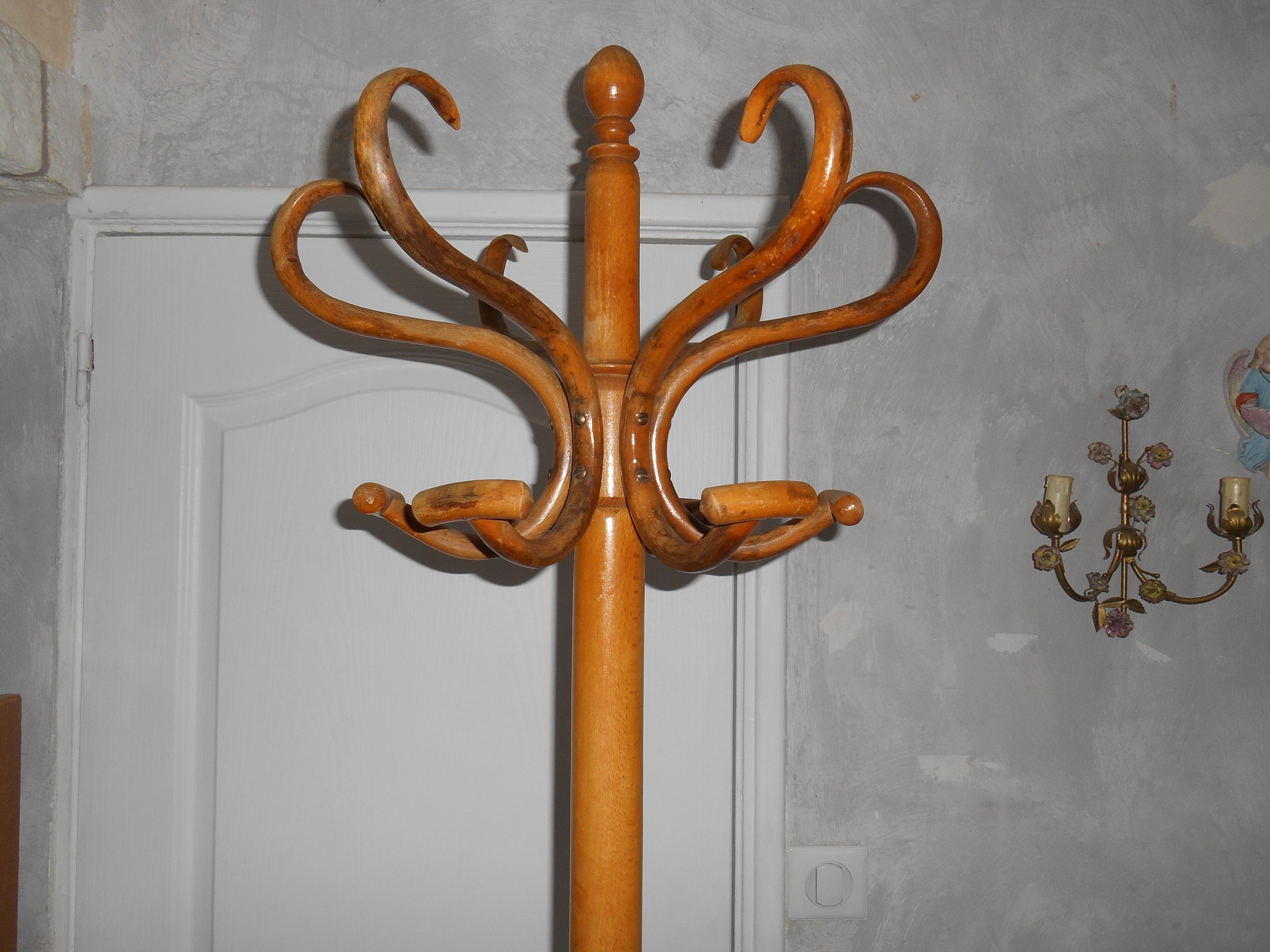 Old parrot coat rack