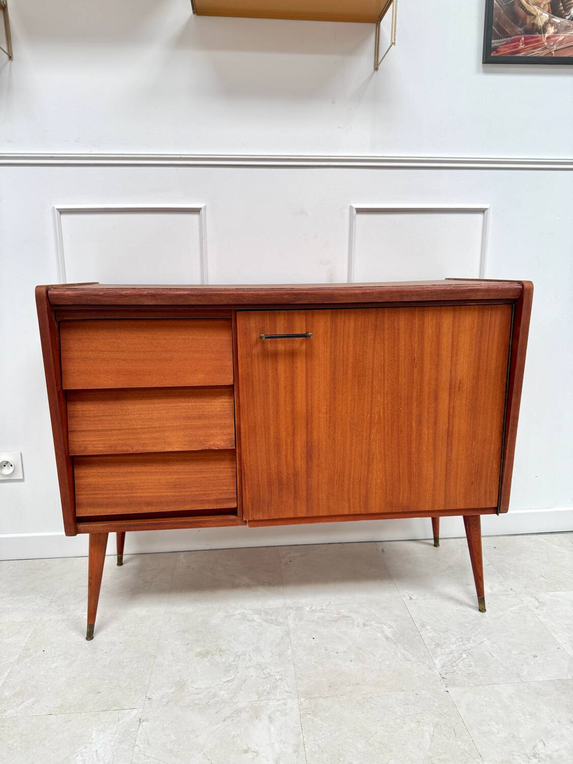 Buffet vintage pieds compas