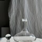 Flared decanter with round cap