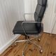 Fauteuil de bureau ea 219 soft pad eames chair by vitra