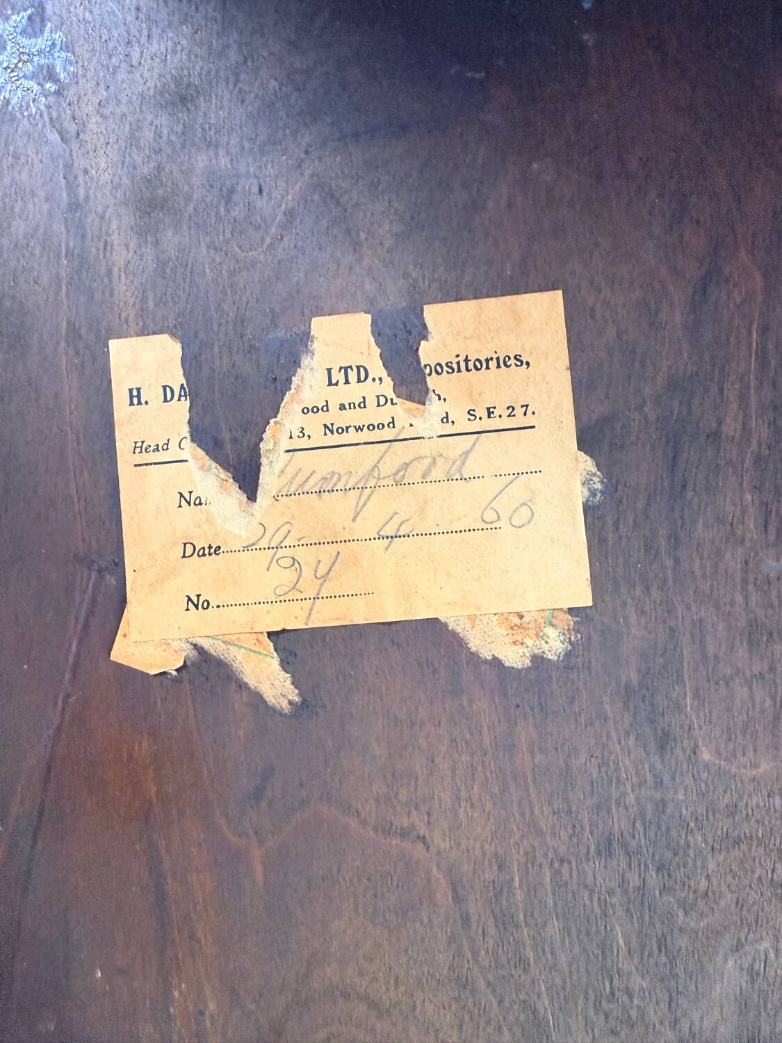 English Art Deco table in flamed walnut – London, 1960