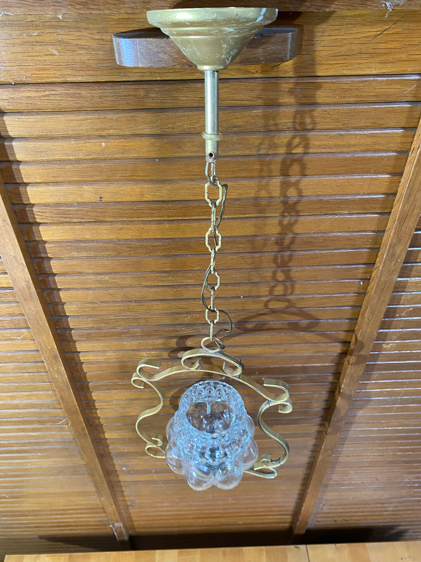 Vintage Molded Glass Suspension + Gold Metal Support #E511