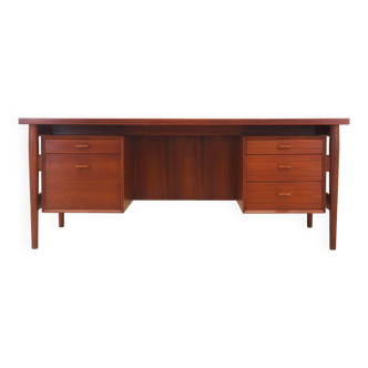 Teak desk, Danish design, 1960s, designer: Arne Vodder, production: Sibast