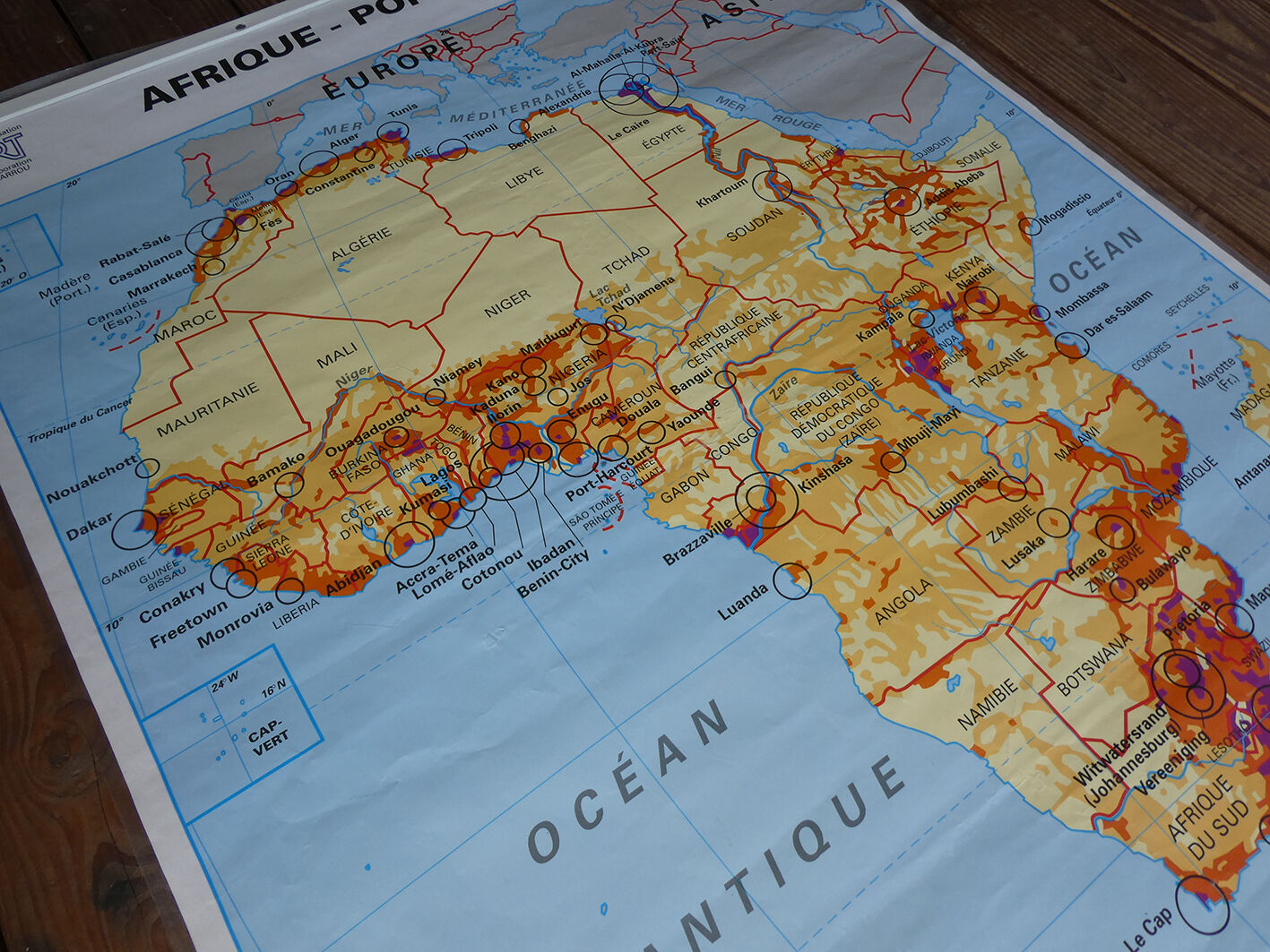 School map poster vintage Africa edition MDI