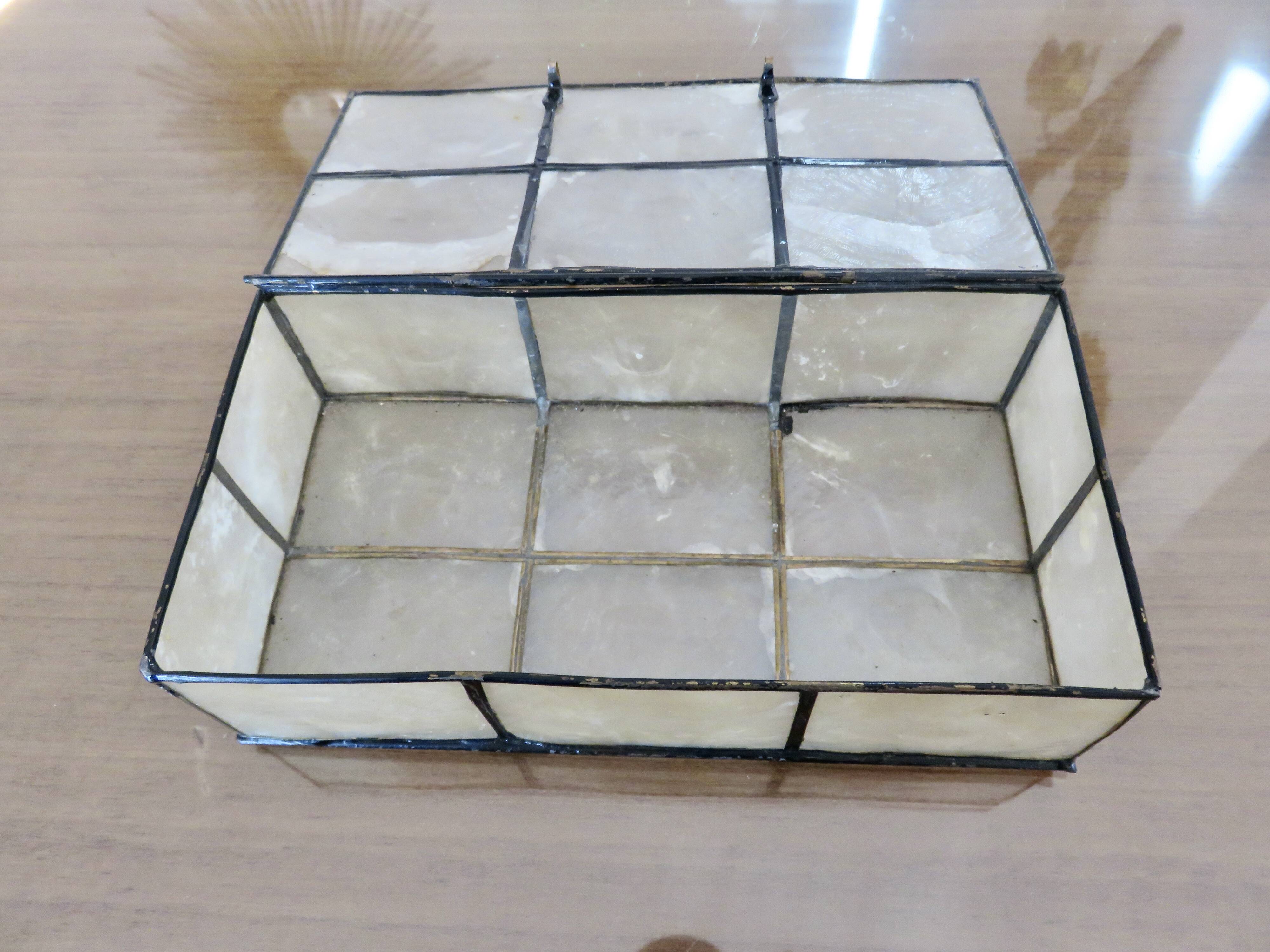 Mother-of-pearl box from the 70s and 80s