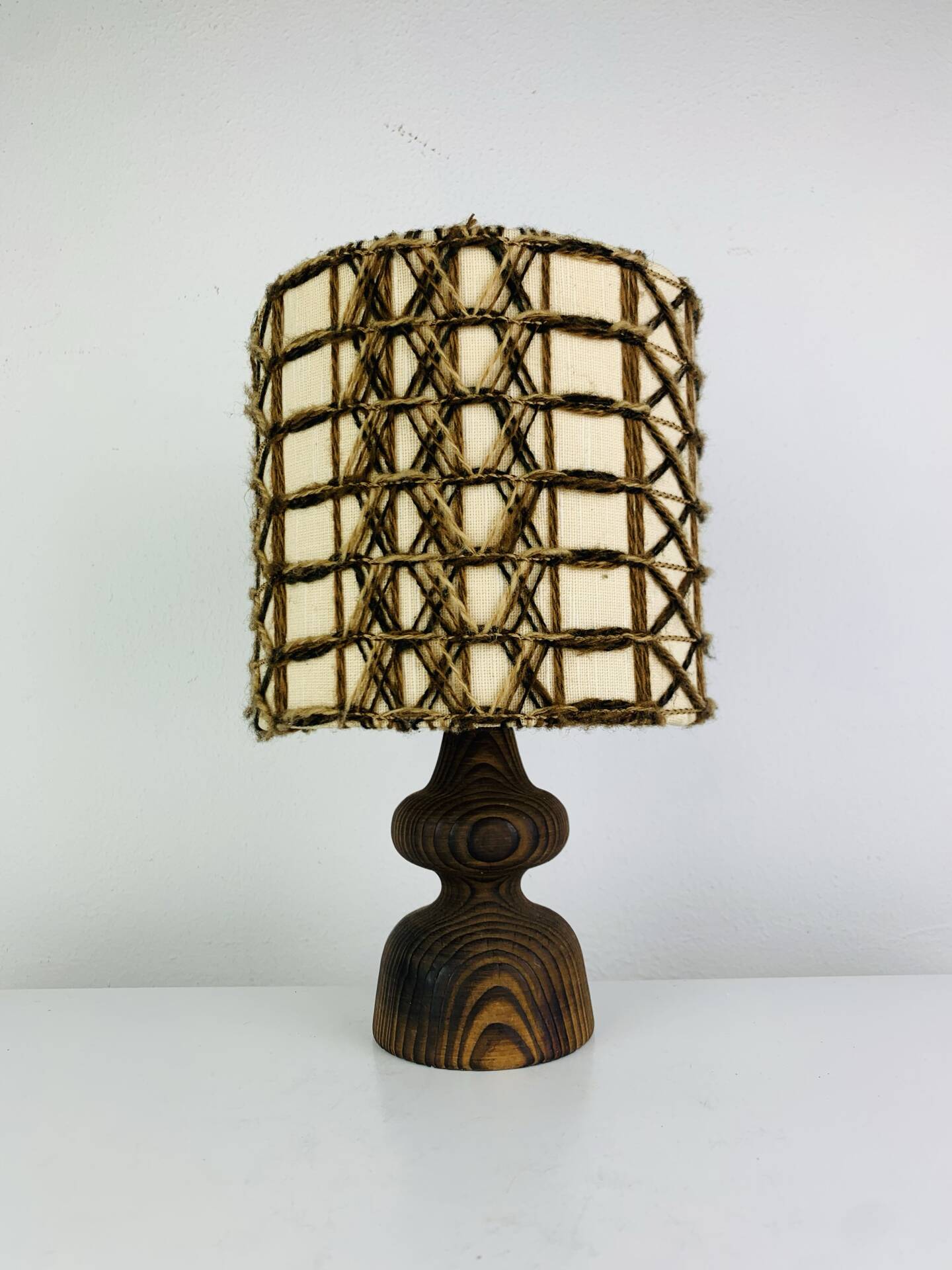 Temde Leuchten brutalist lamp, wood and wool from the 1960s.