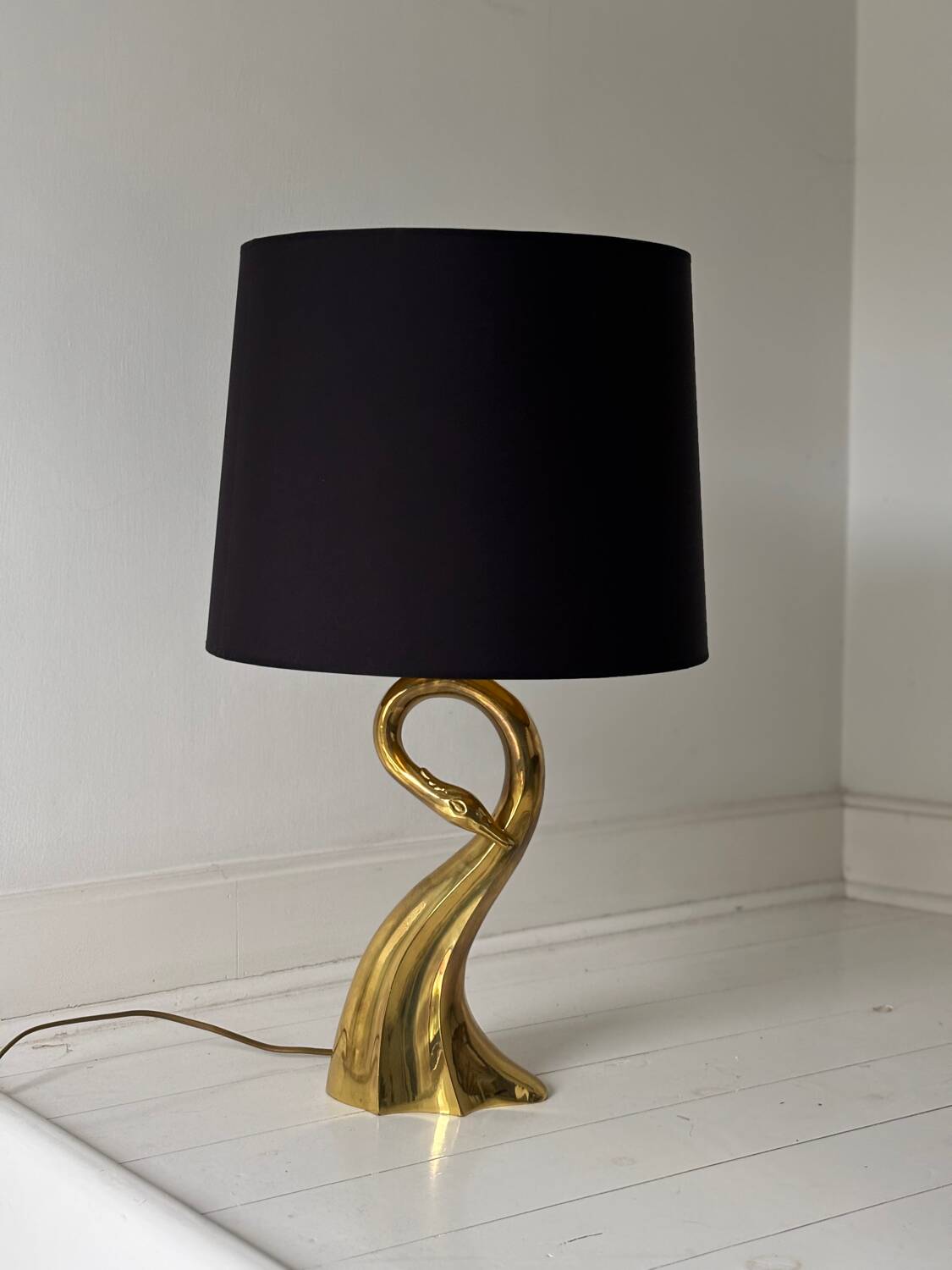 Brass lamp in the shape of a swan – Regina, Italy, 1970s