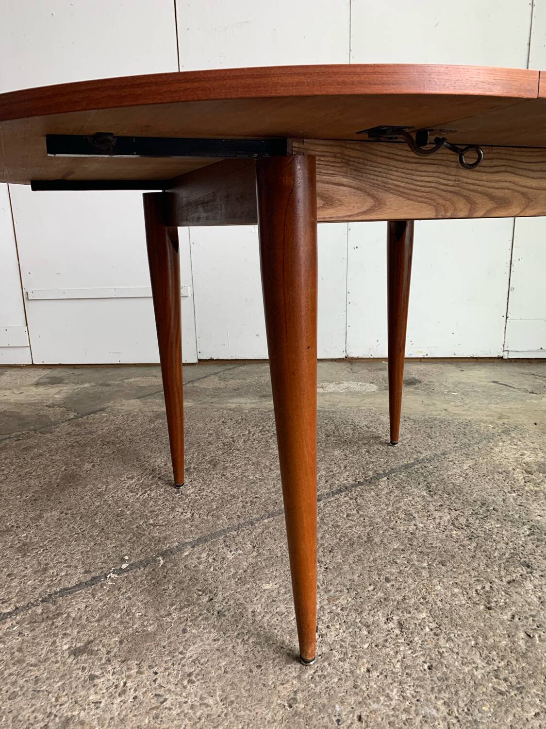 Vintage round extendable table