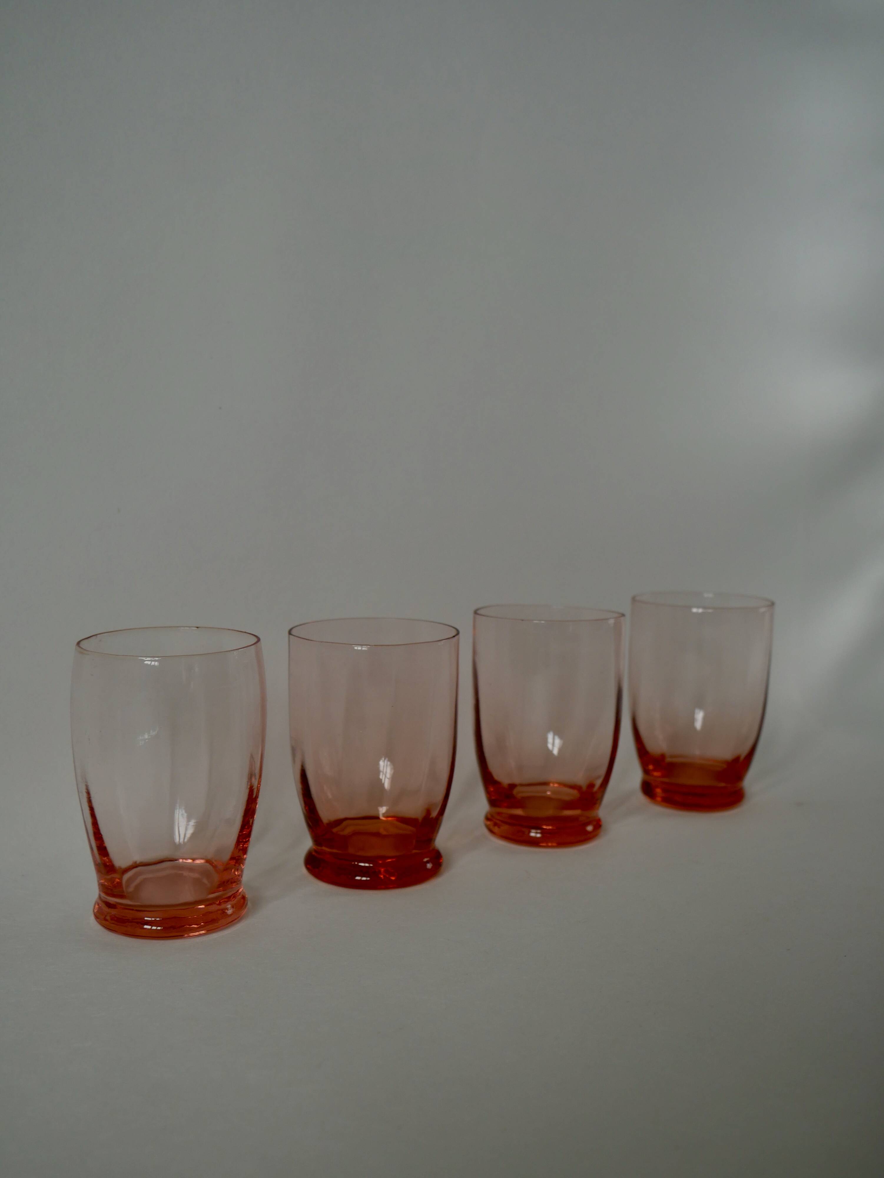 Set of 4 pink art deco water glasses from the 1930s