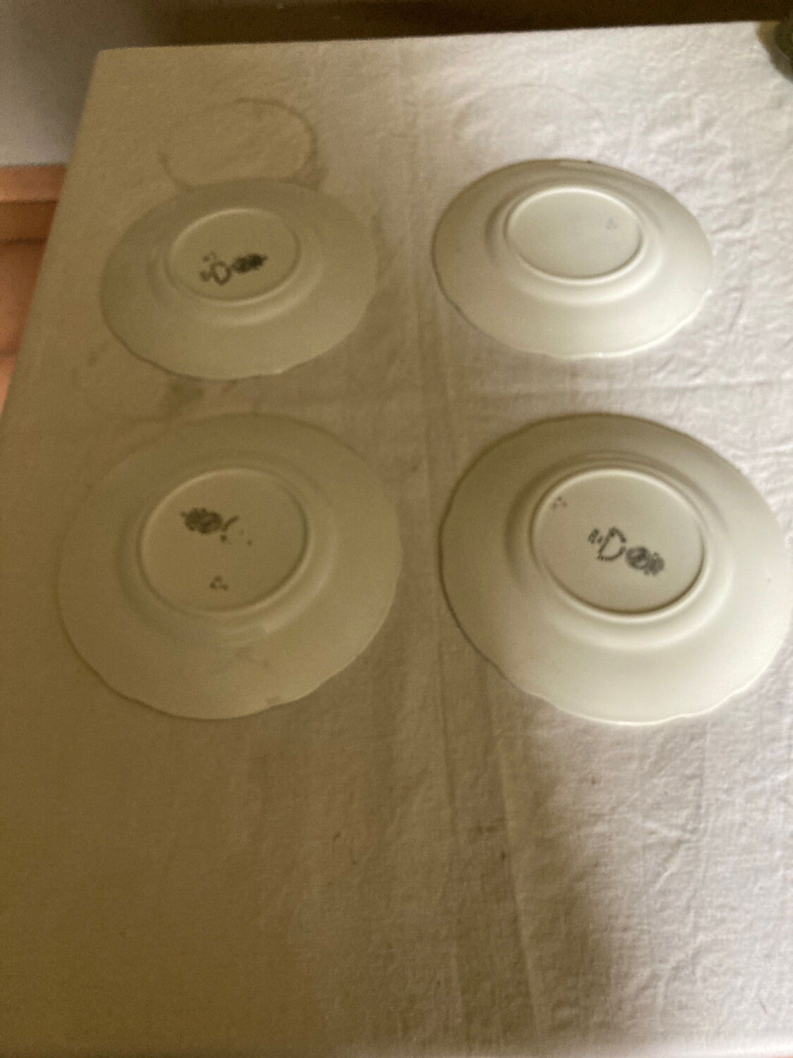 Set of 4 desert plates