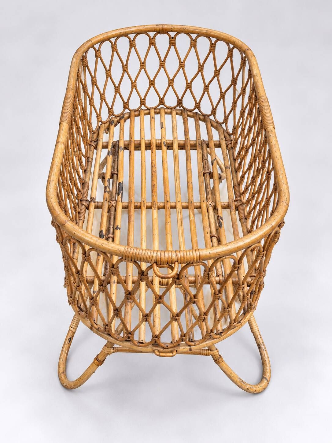 Berceau vintage en rotin – Années 60/70