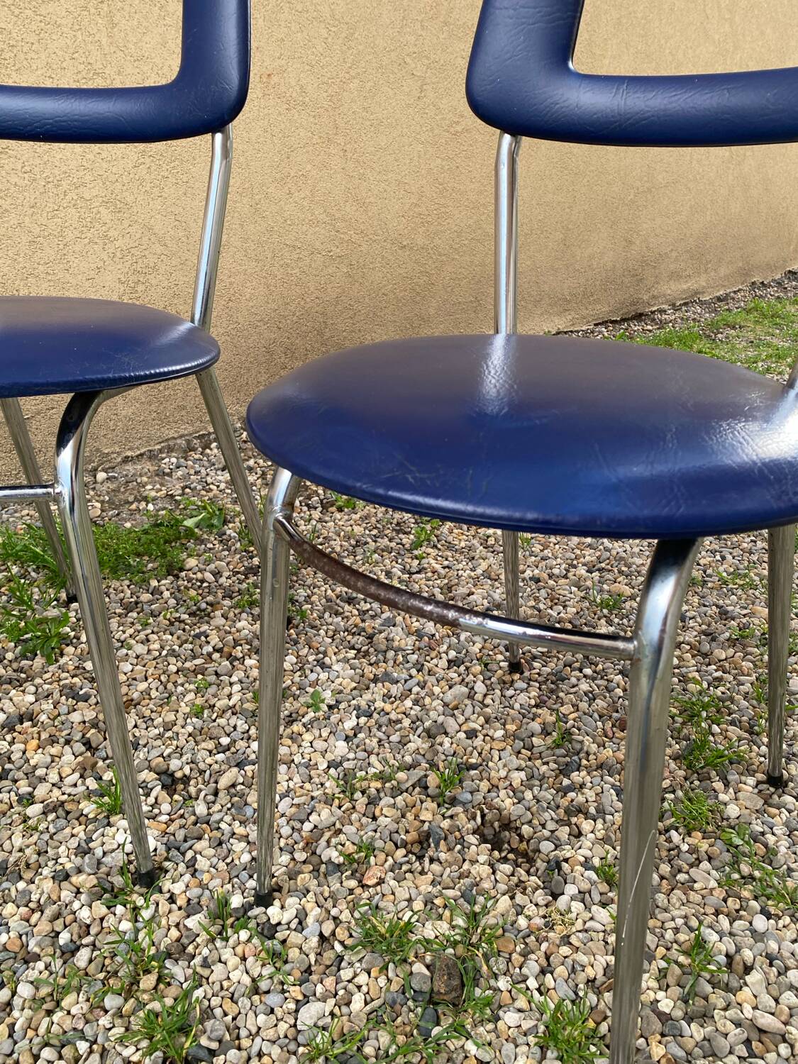 Lot of 70s chairs