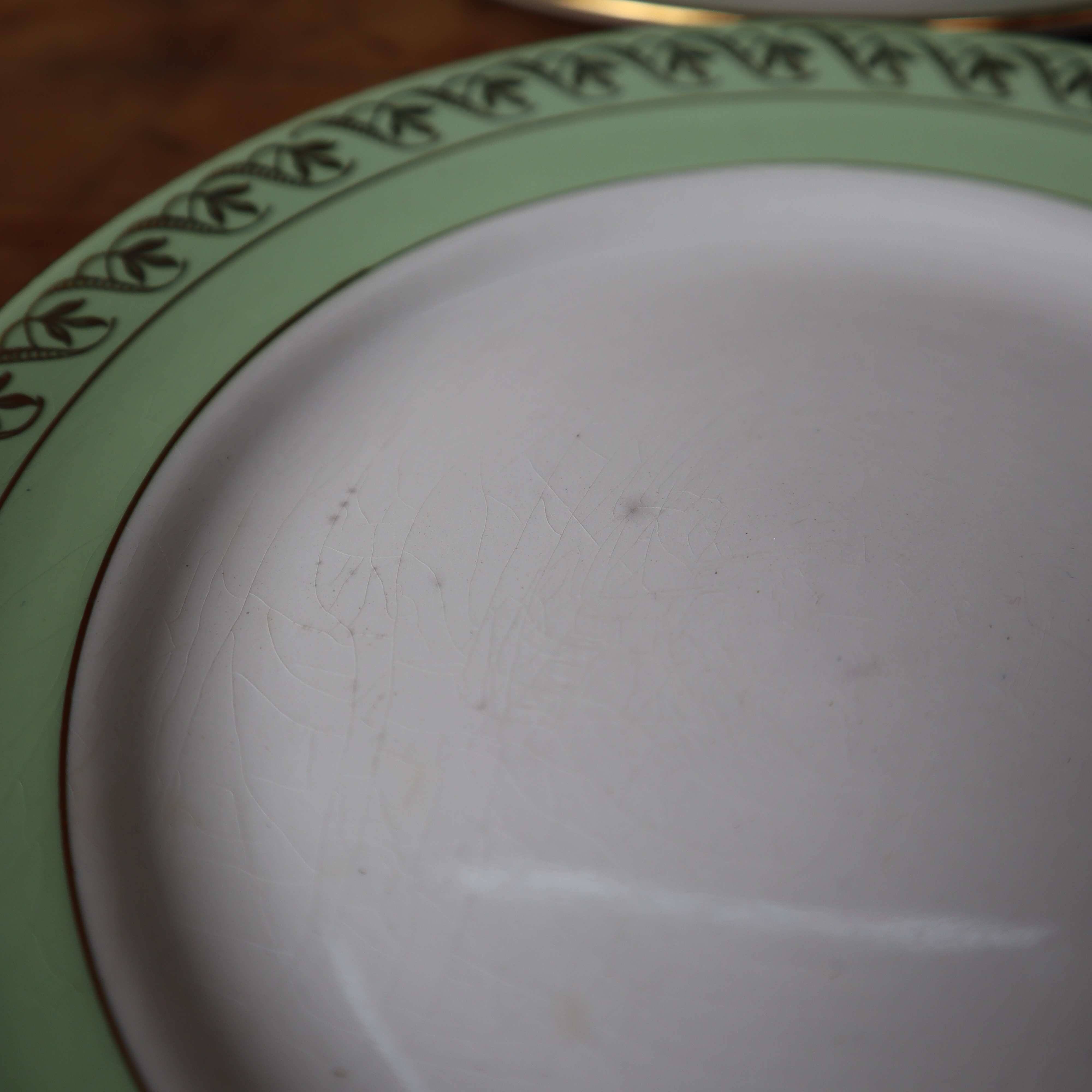 Set of 4 dessert plates 9700 l'amandinoise