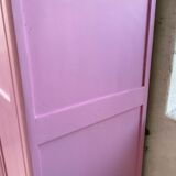 Pink knitted cabinet