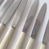 Set of 12 Bakelite knives