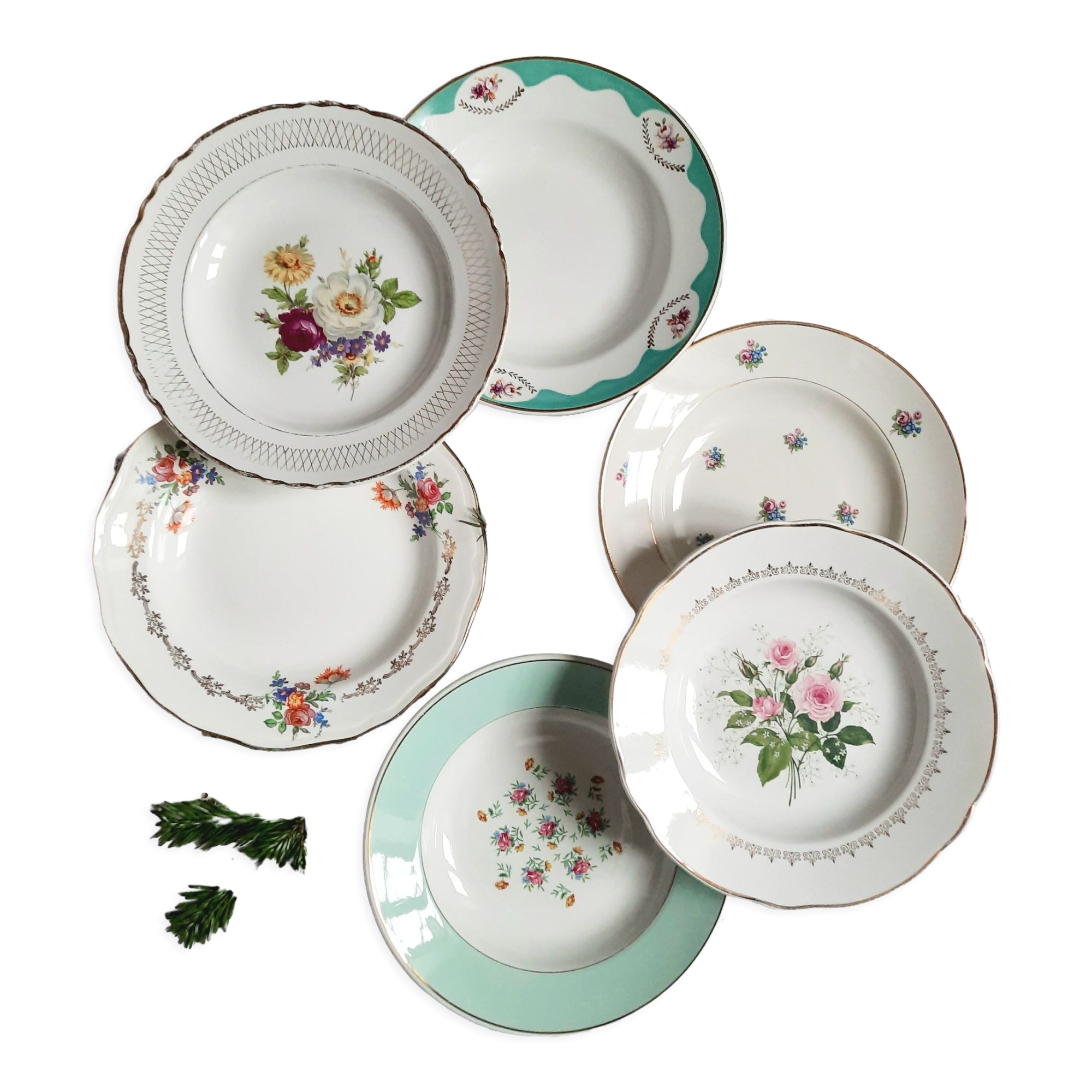 Old hollow plates mismatched in earthenware