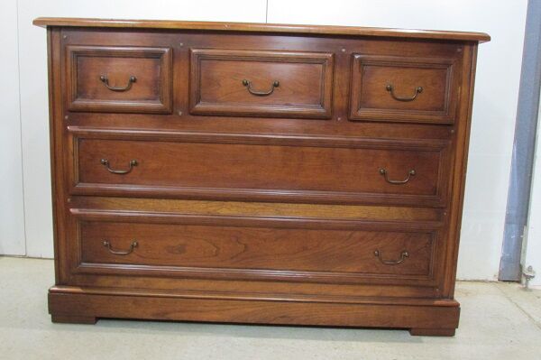 Mahogany trimmer chest of drawers, 5 quality drawers