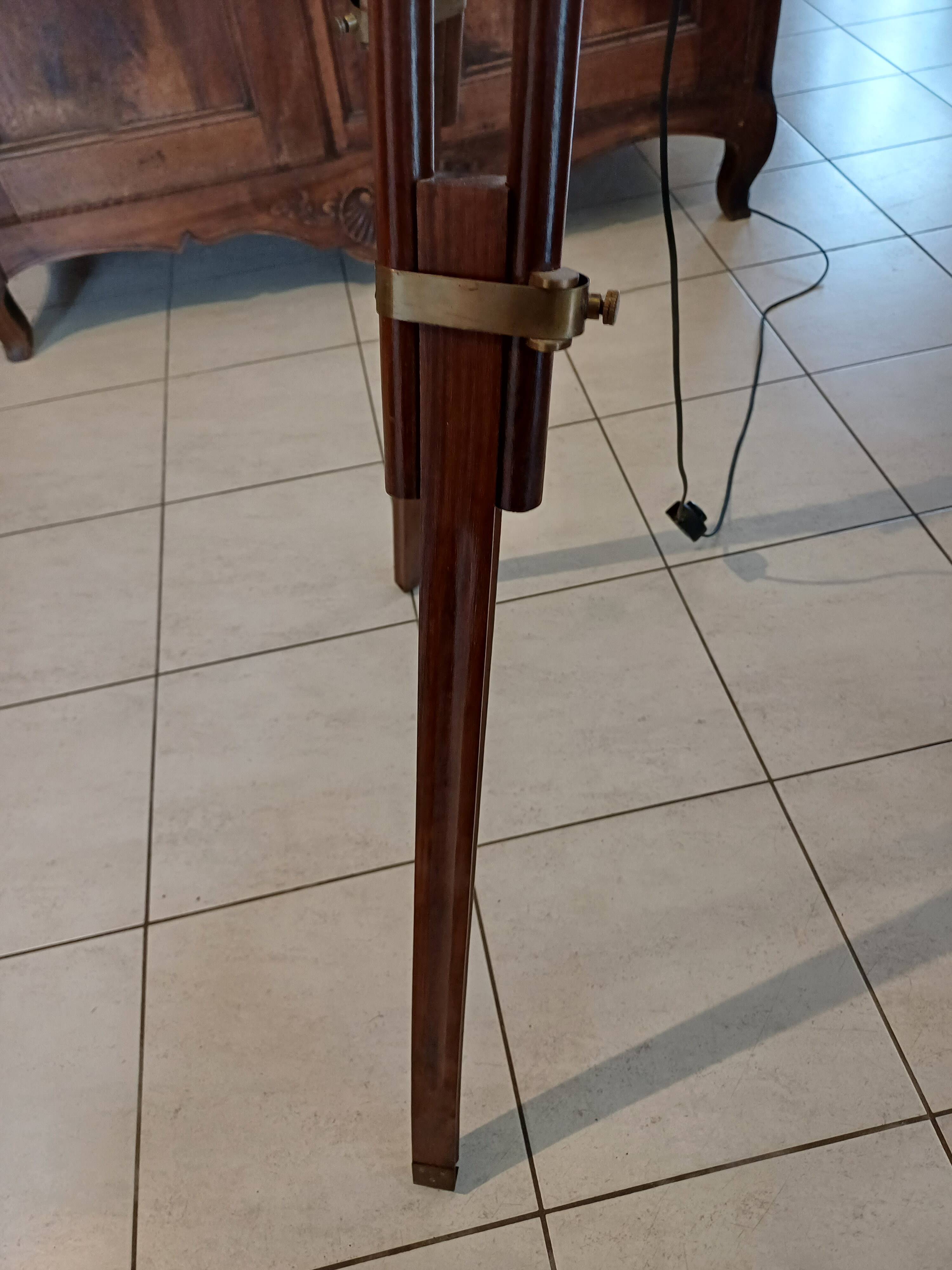 Geometric Tripod Lamp Wood and Brass