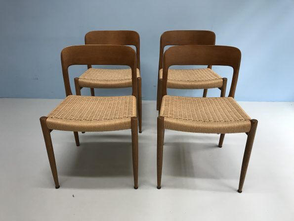 Set de 4 chaise N.O.Moller