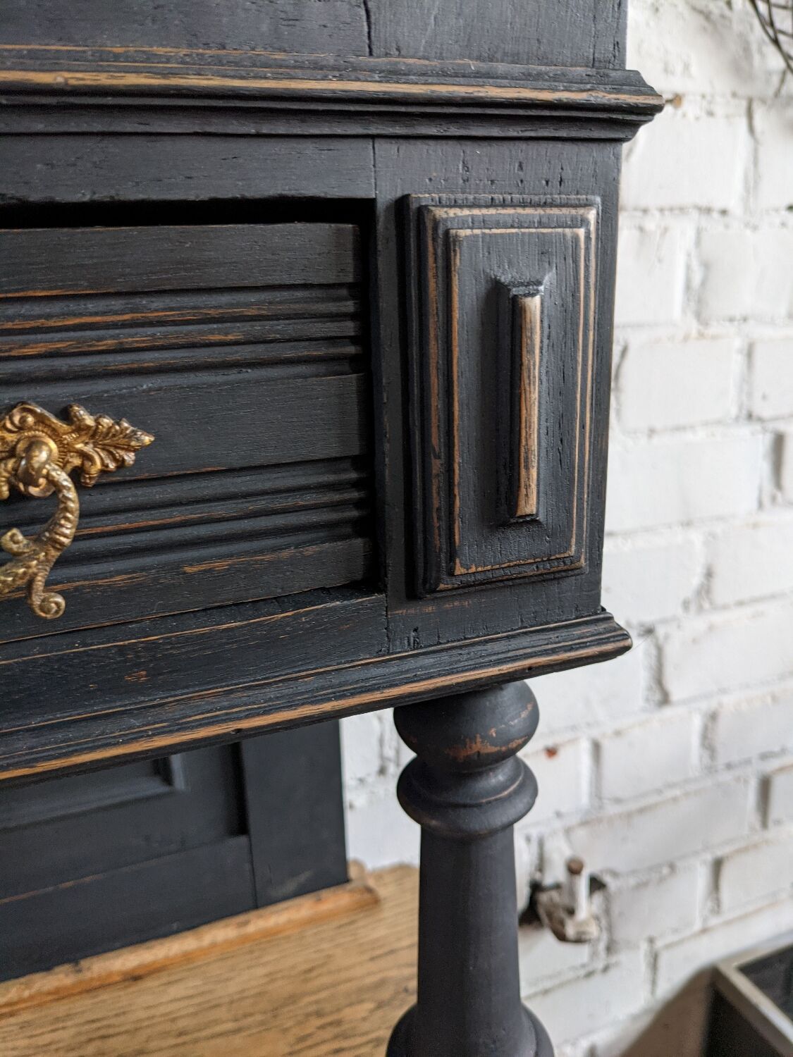 Vessel 2 painted bodies