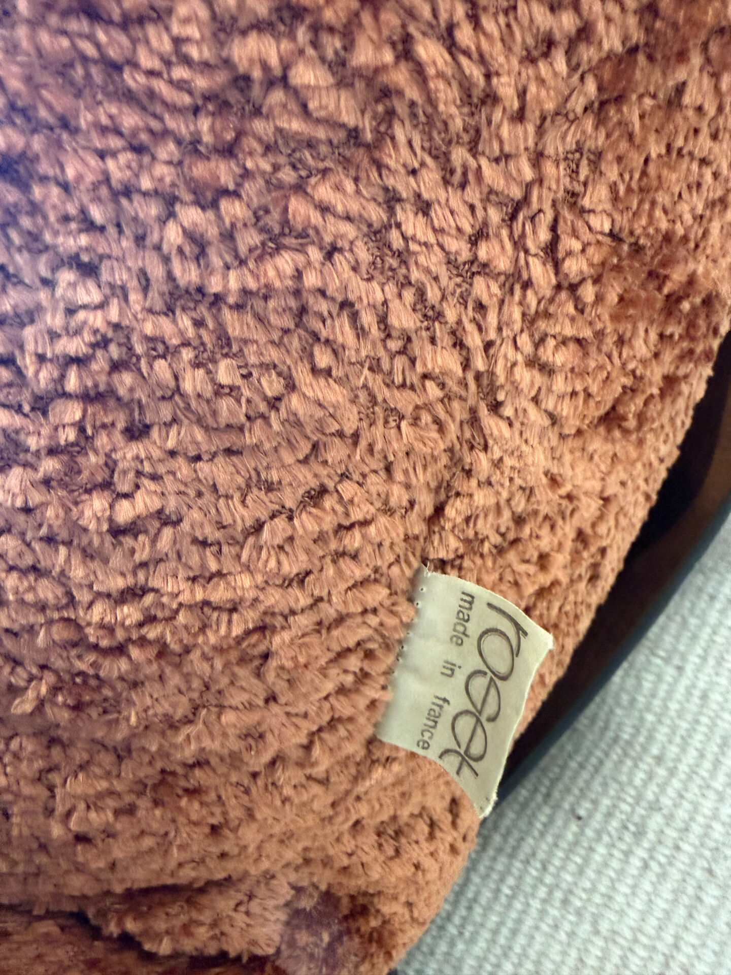 Fauteuil ligne roset Marsala velours cuivre