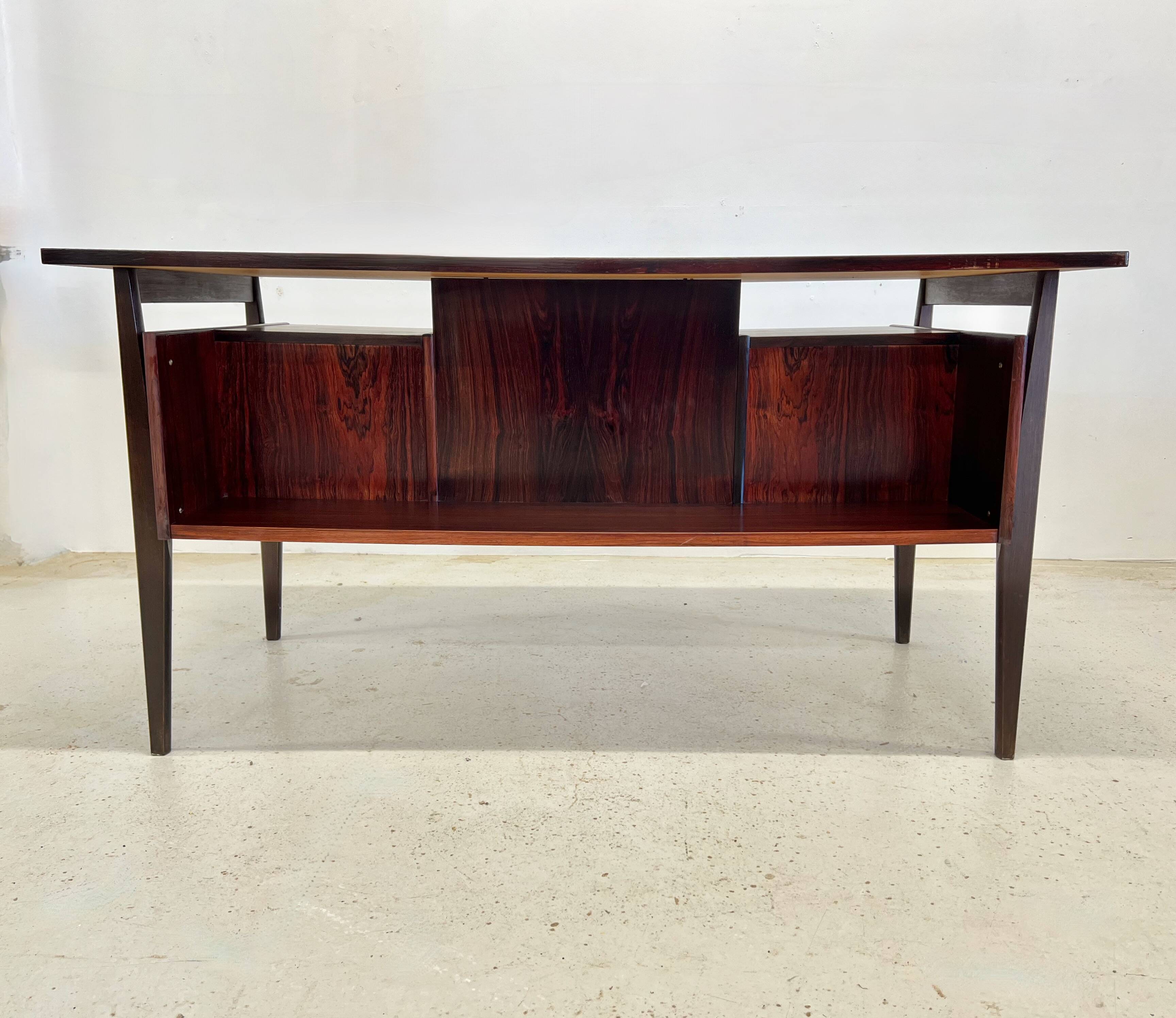 Bureau en palissandre par Gunnar Nielsen pour Tibergaard, années 1960.