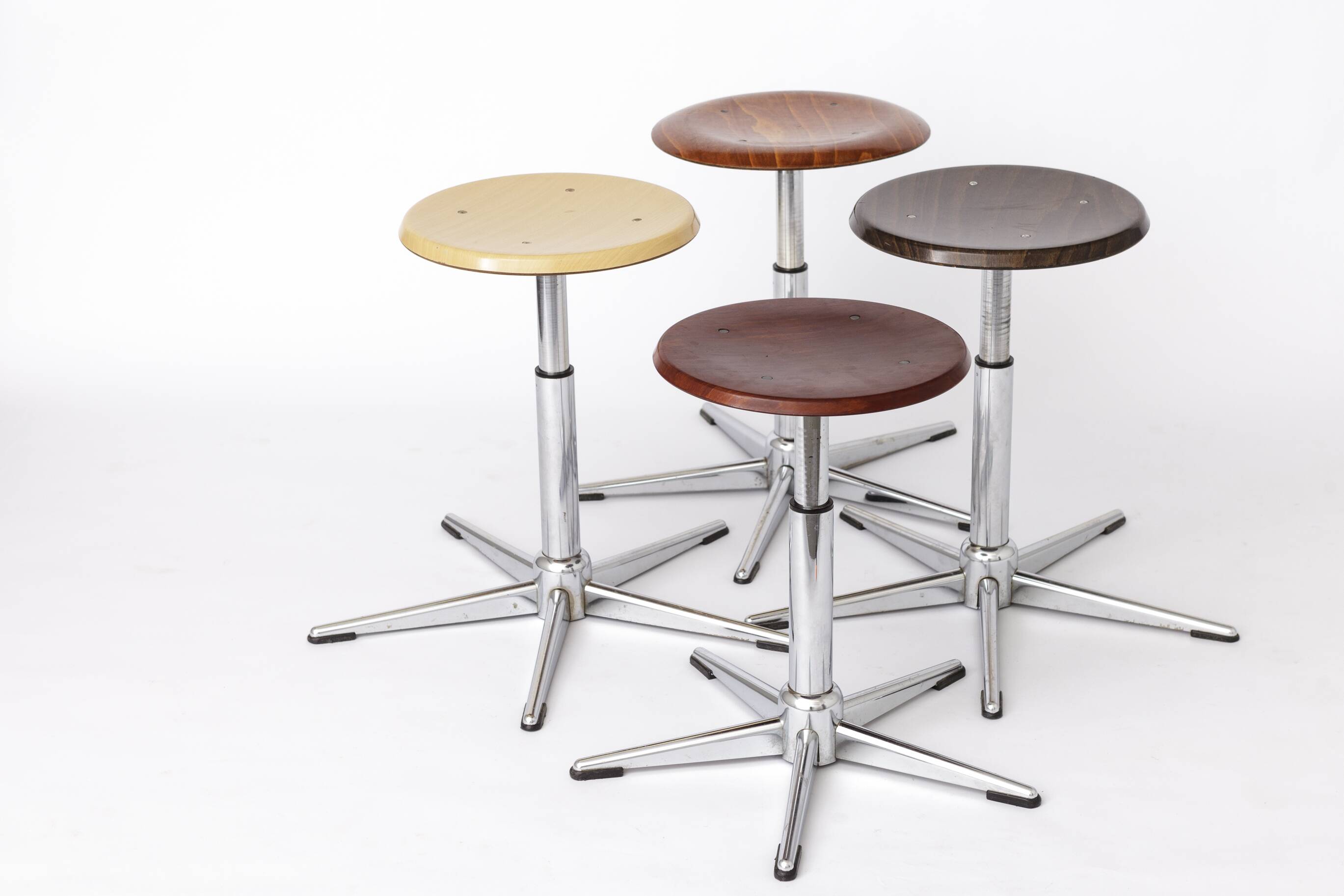 Set of 4 Vintage Industrial Stools 1970s, Chrome Adjustable Stools