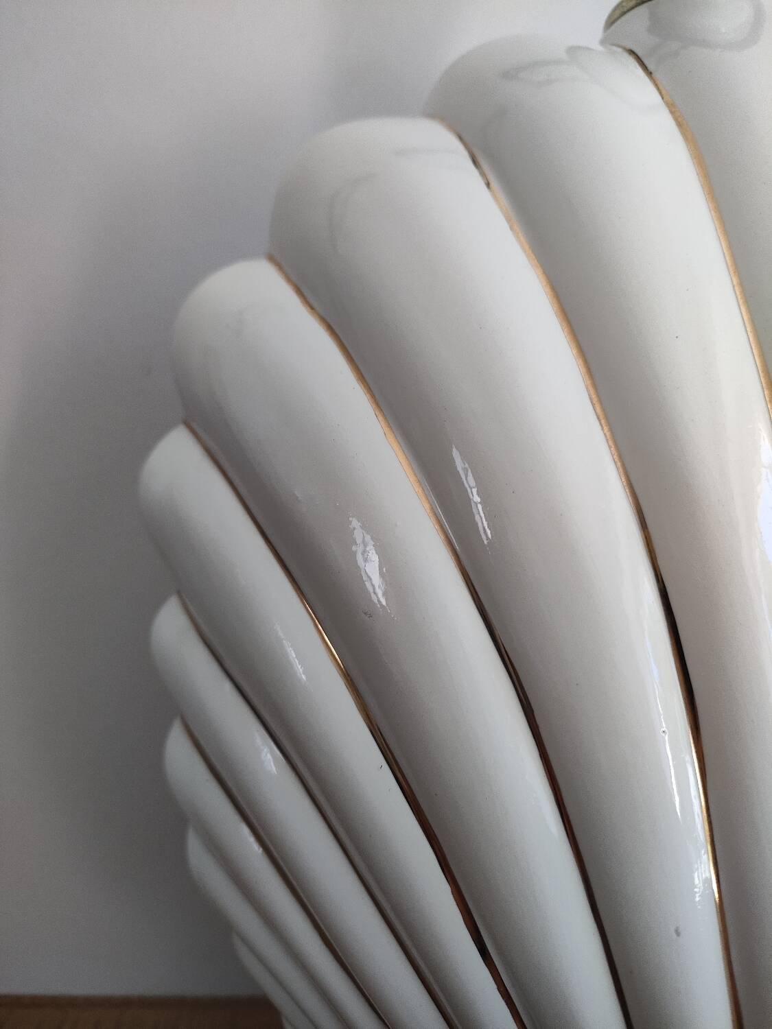 Ceramic and gold metal shell lamp base - vintage