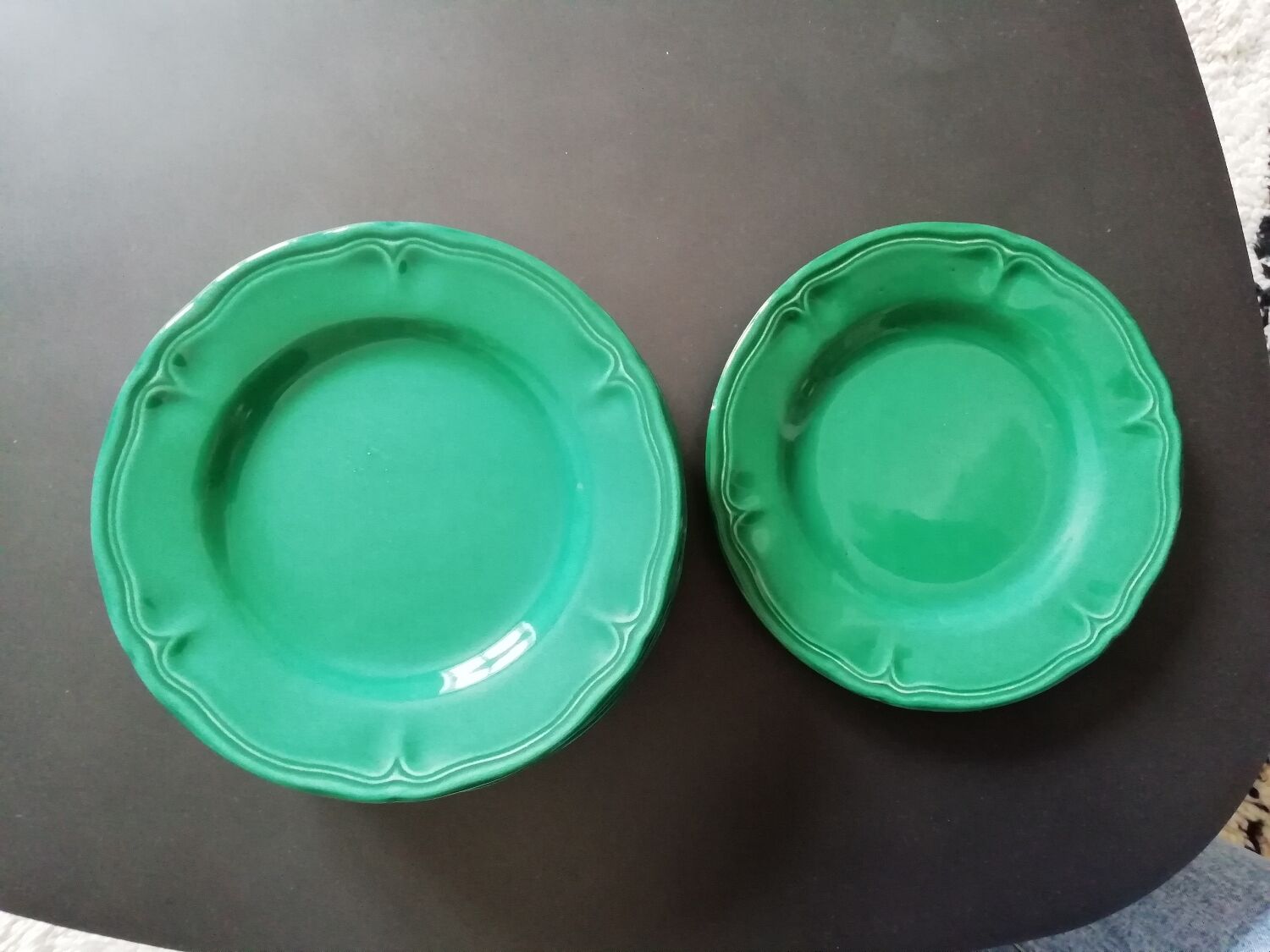 8 Assiettes à dessert faïencerie varages luberon