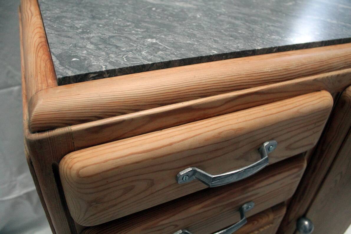 Low mado buffet, marble top, sanded