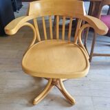 Fauteuil pivotant en bois
