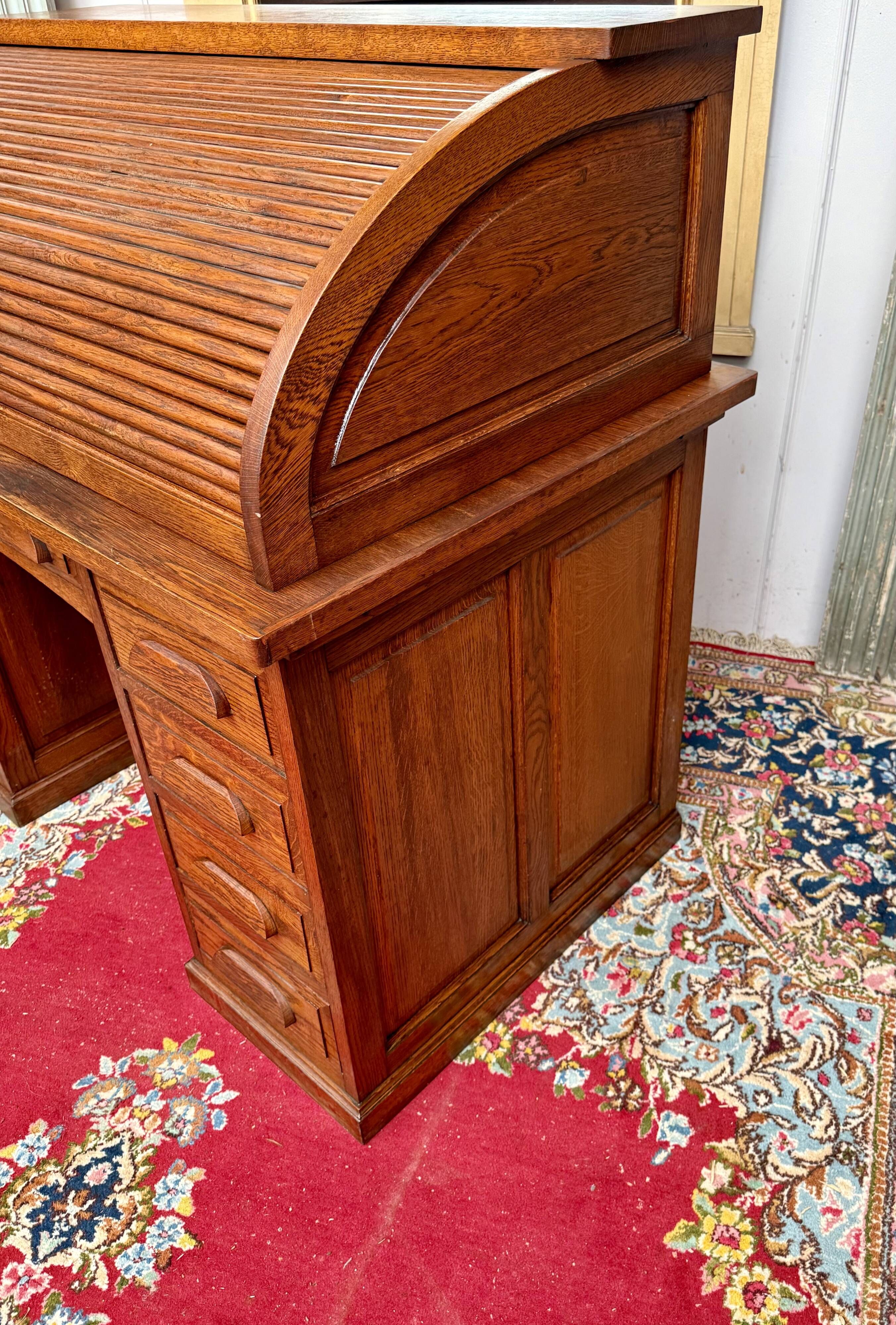American desk in solid oak