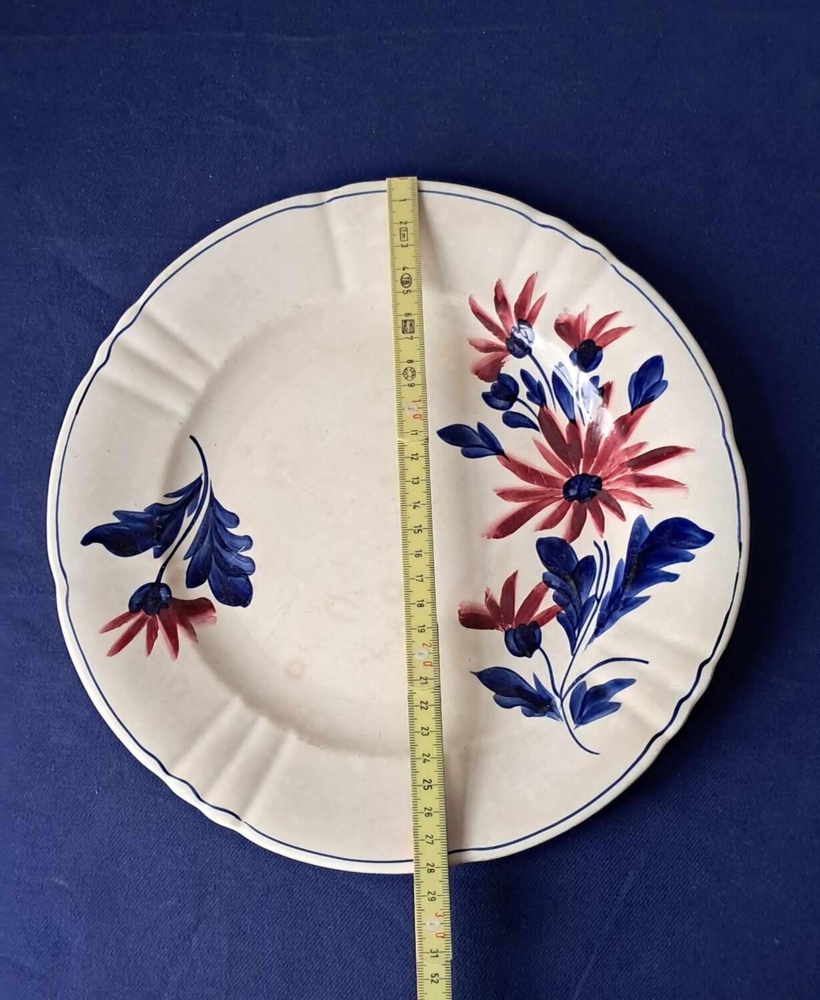 Plat en terre de fer Moulin des Loups modèle n°372