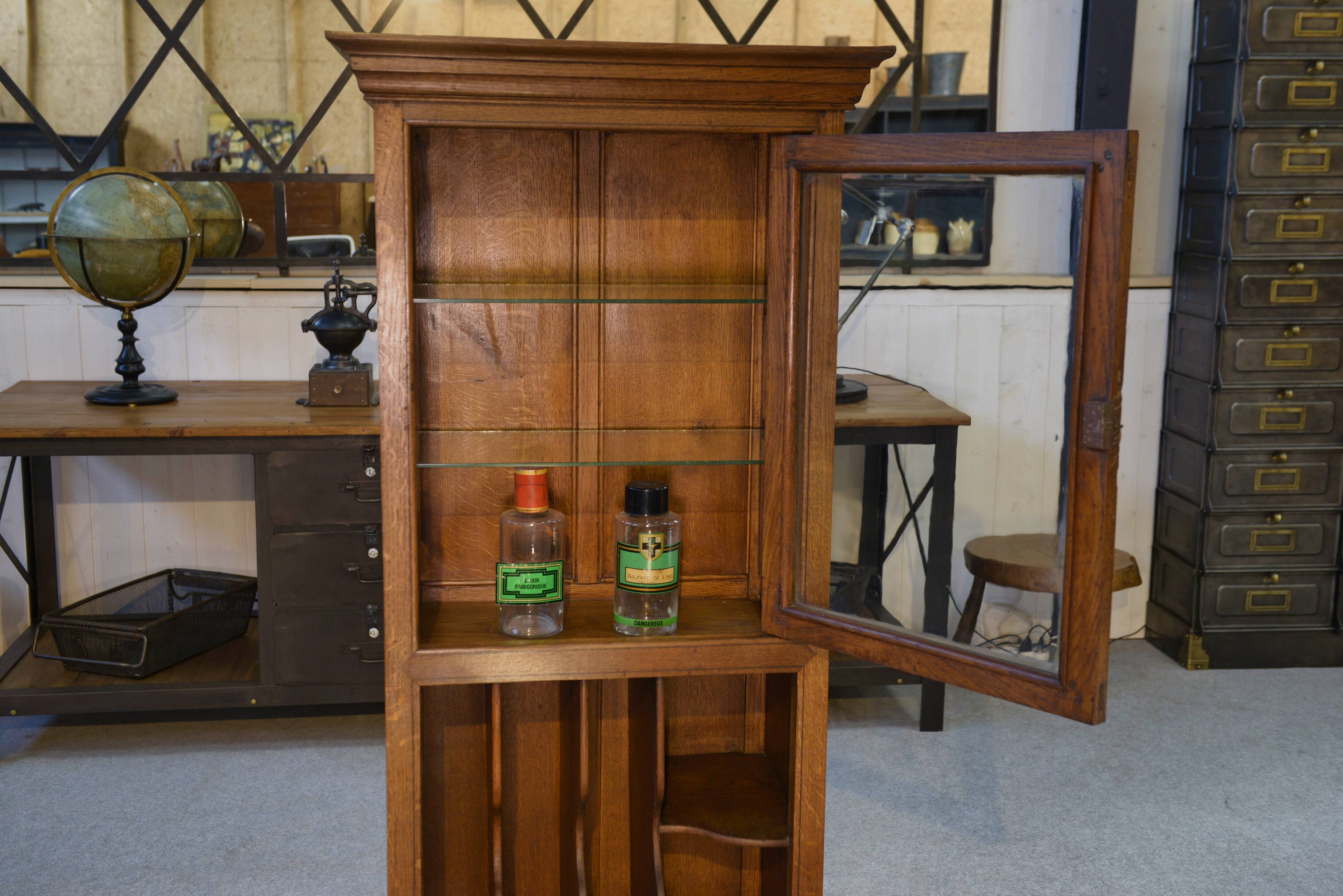 Meuble de métier de médecin en chêne massif 1900's