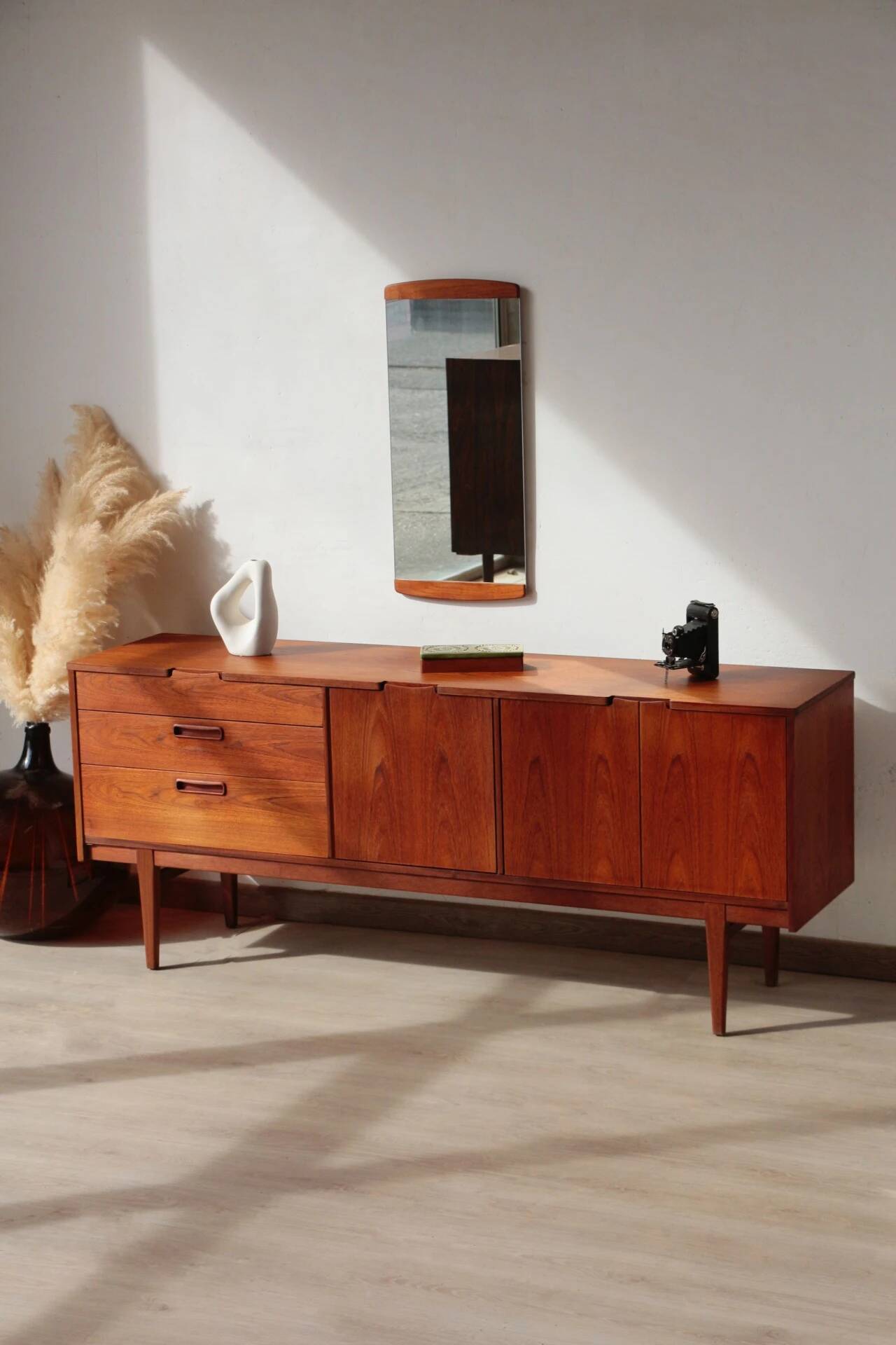 Enfilade Nathan in teak (1960s) – restored English design