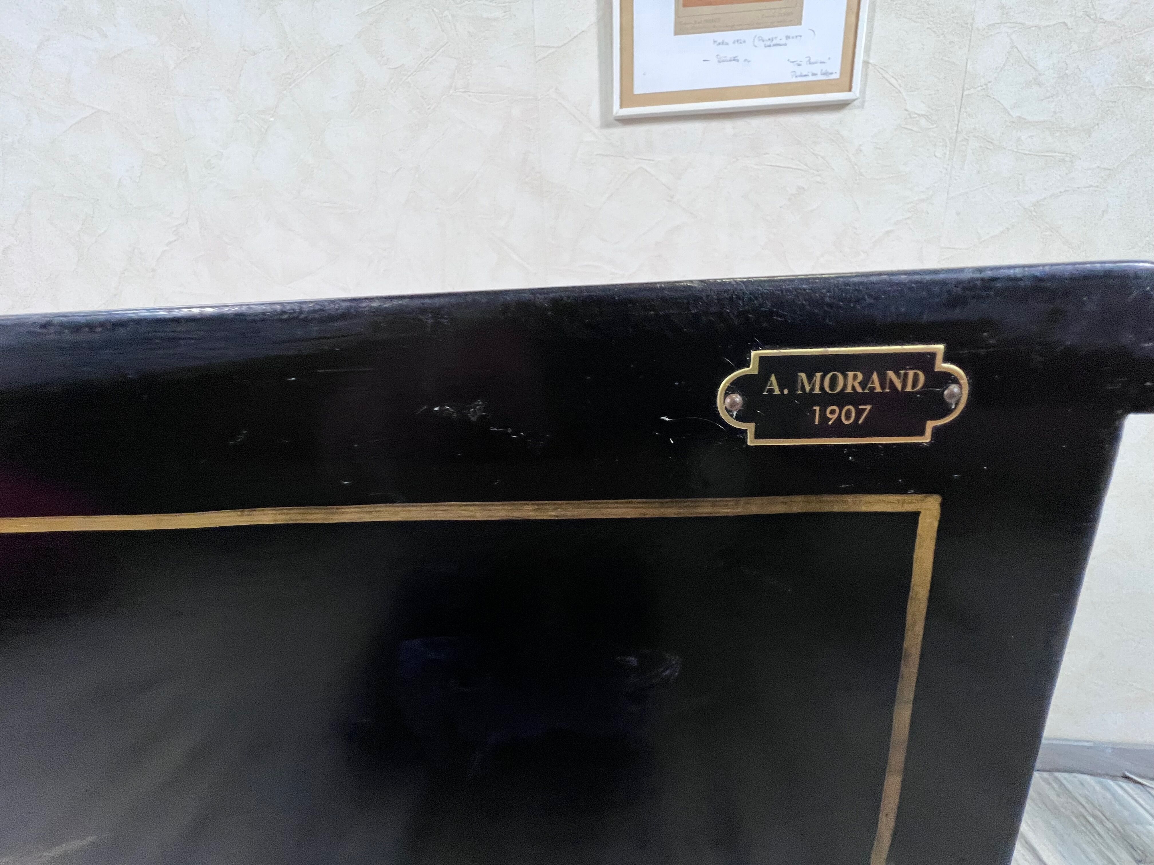 Lacquered stockboard André Morand