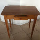 Desk table