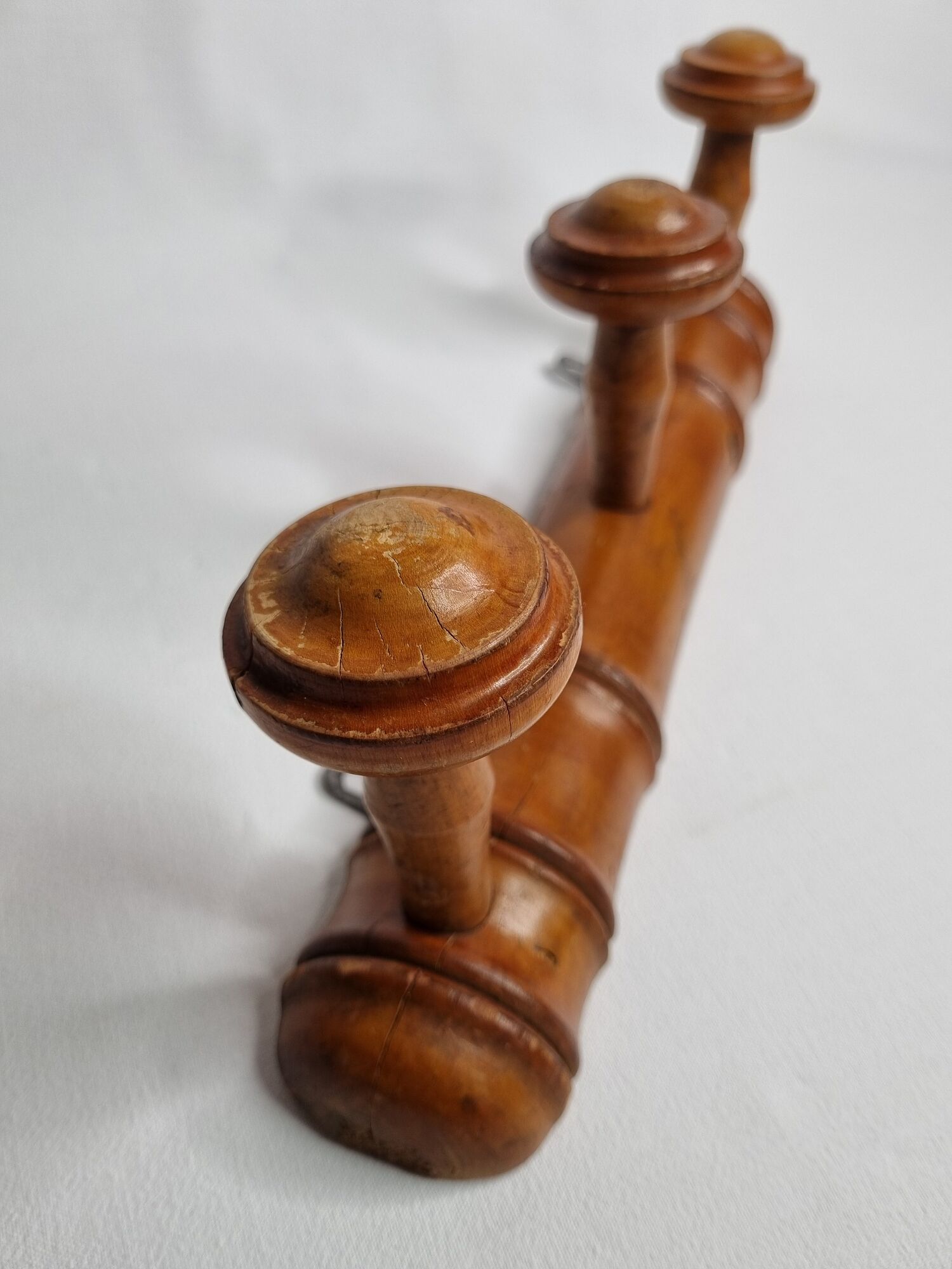 Wall coat rack "Bistrot" 1900 in wood turned in imitation of bamboo 3 hooks