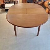 Table à repas de style scandinave en teck