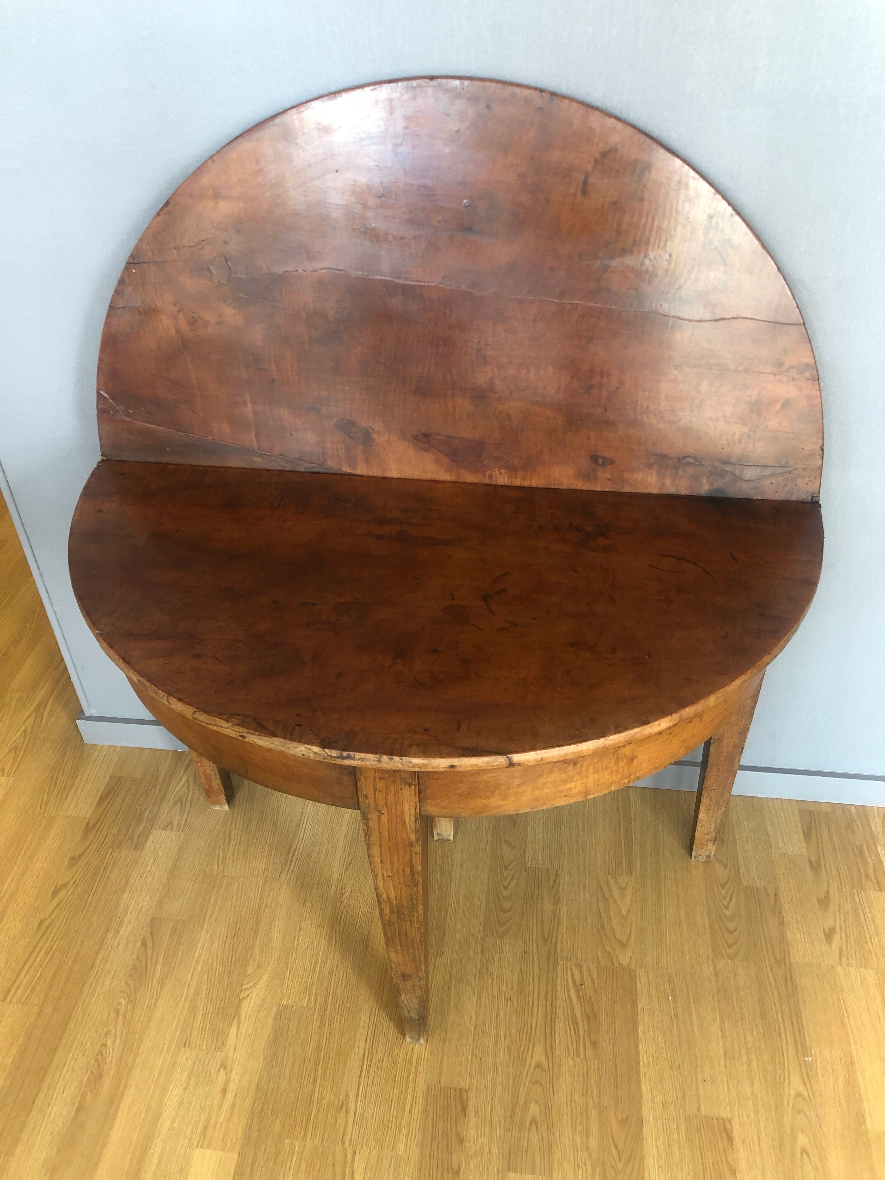 Half moon table