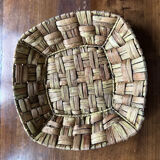 Green artisanal wicker basket