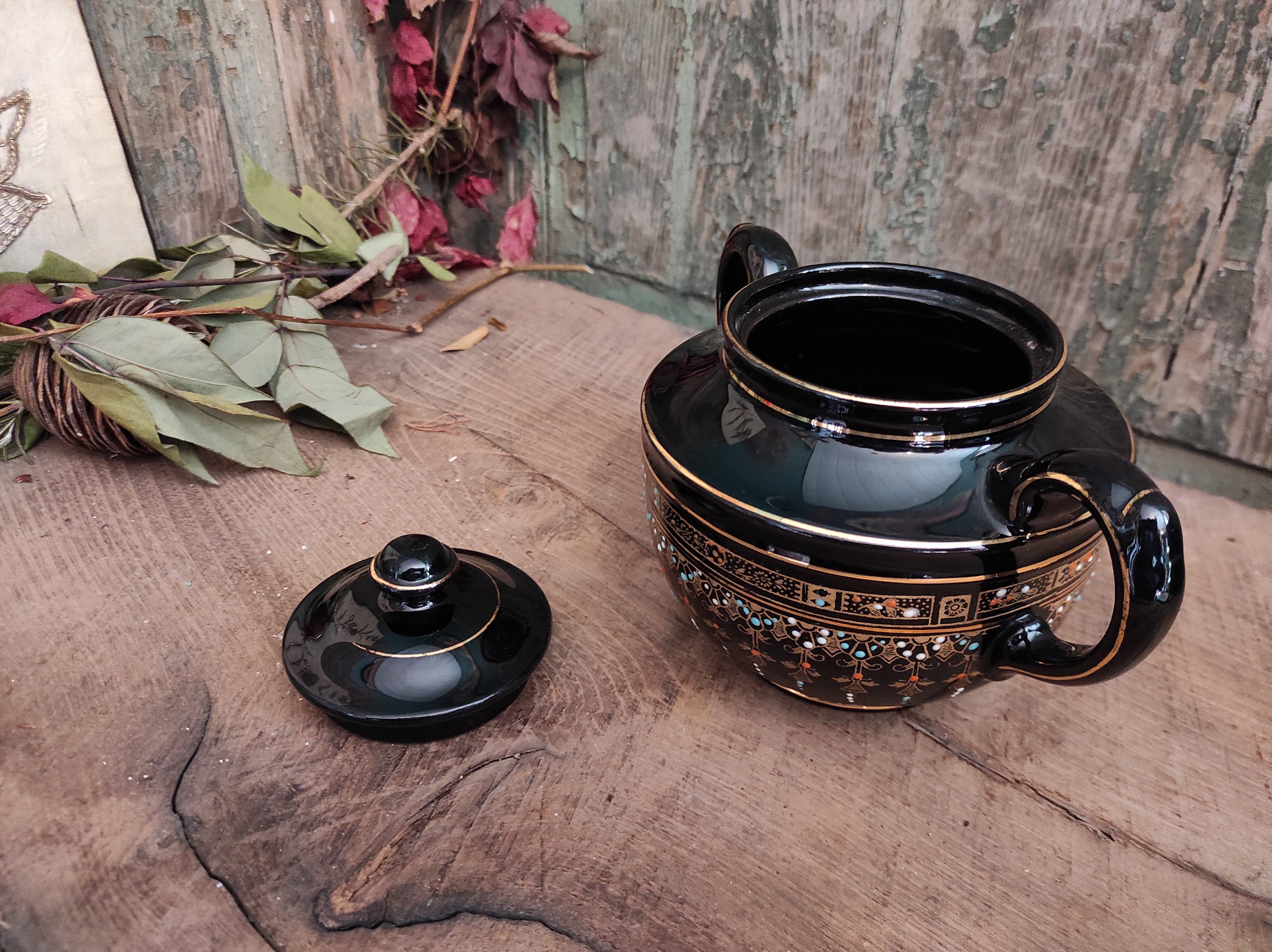 Vintage Gibson & Sons Ltd Victoria sugar bowl
