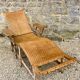 Chaise longue en rotin ancienne 20e siècle