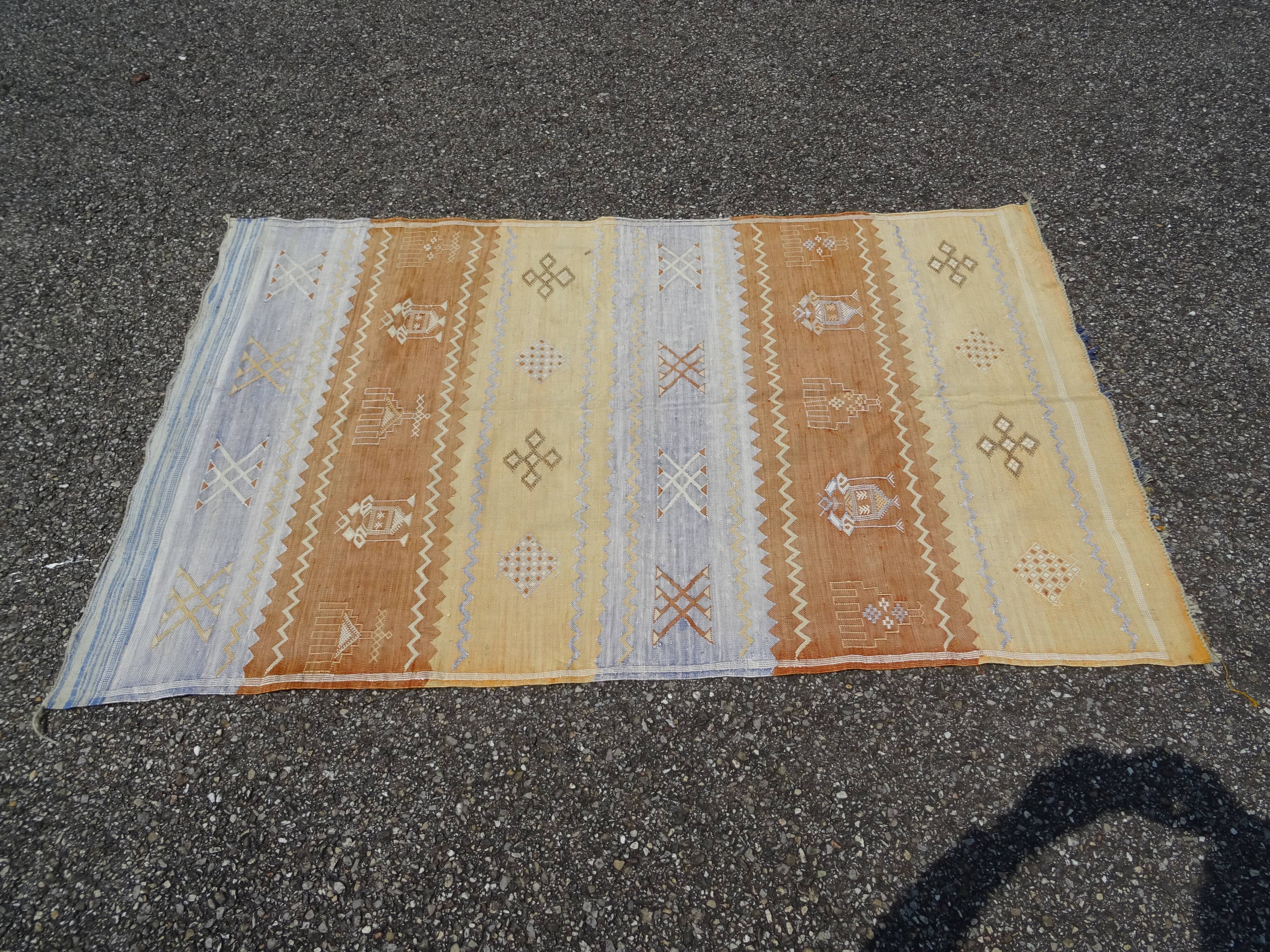 Berber carpet sabra Morocco plant fibers around 1960