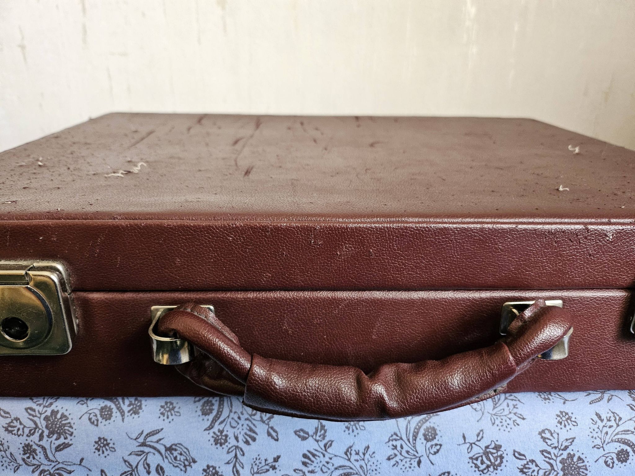 Ménagère de Luxe SBS Solingen- Modèle 4900 Munchen- 70 pièces- Or 23/24 car