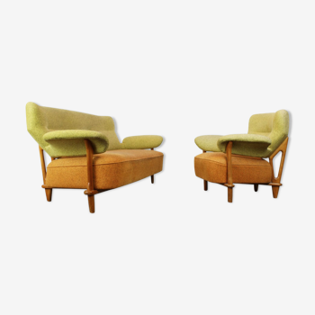 F109 lounge furniture with armchair and matching sofa by Theo Ruth for Artifort 1950