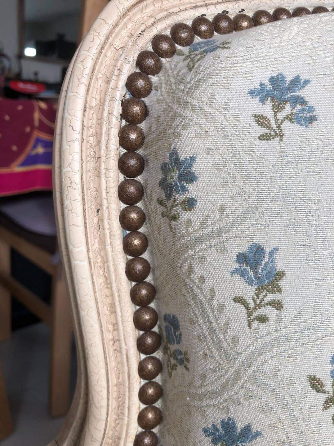 Paire de fauteuil laqué de style Louis XV
