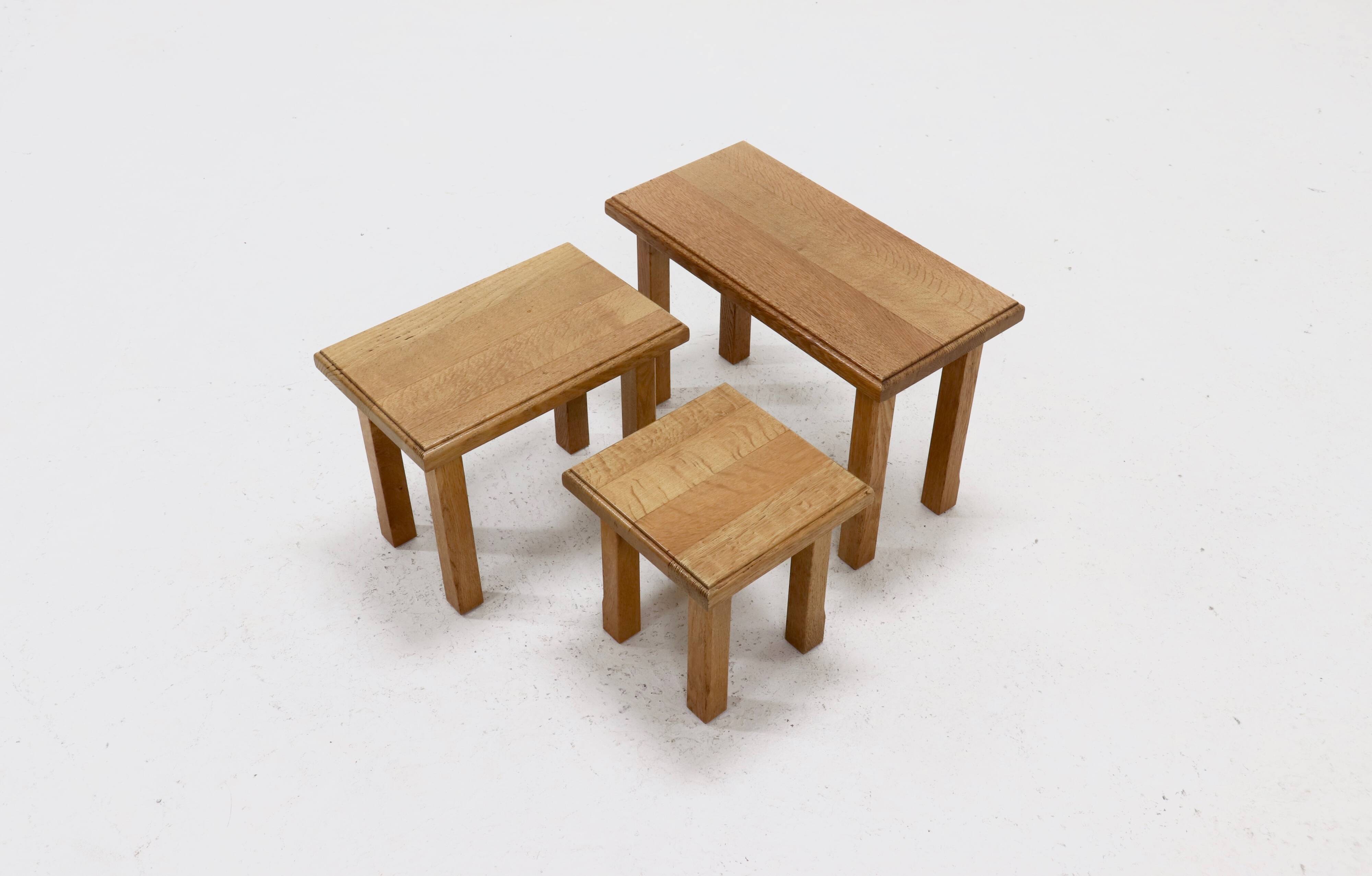 Ensemble de 3 tables gigognes en chêne blond de style brutaliste 1960